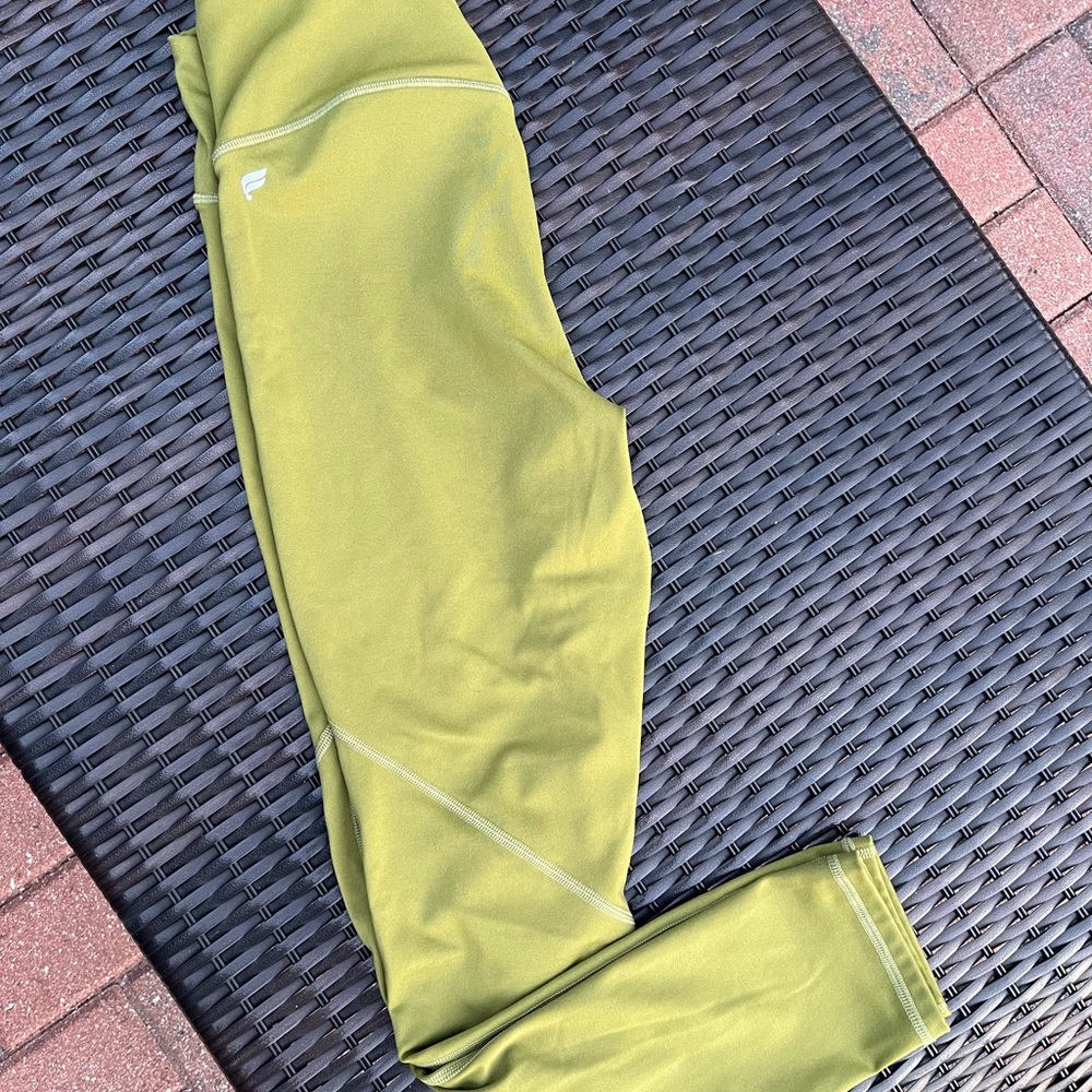 Fabletics Women’s Anywhere High waisted leggings Olive color Size S LIKE NEW
